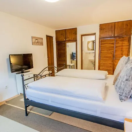 Garten By Interhome Lejlighed Innsbruck